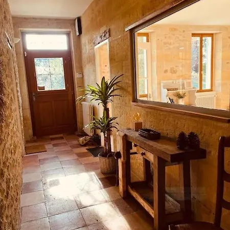 Domaine Sur Les Coteaux De Loupiac Holiday home *